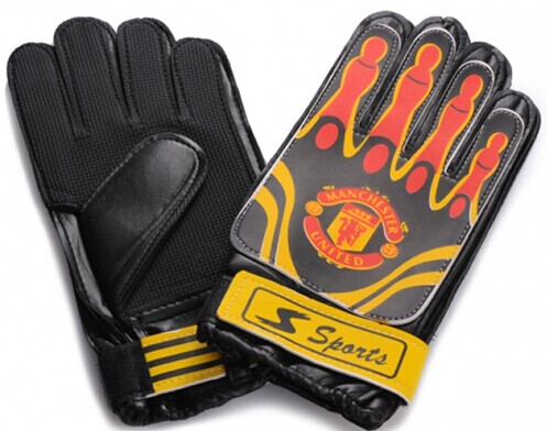 Real Madrid Goalkeeper Black Gloves