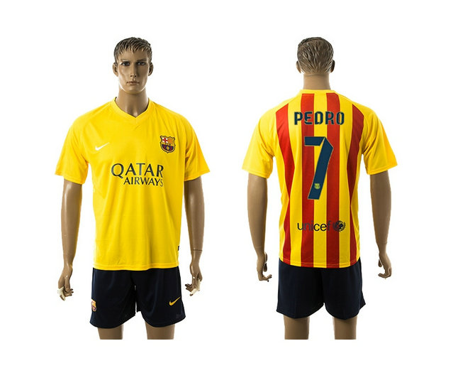 2015-2016 Barcelona Soccer Uniform Jersey Short Sleeves with black shorts ##7 PEDRO